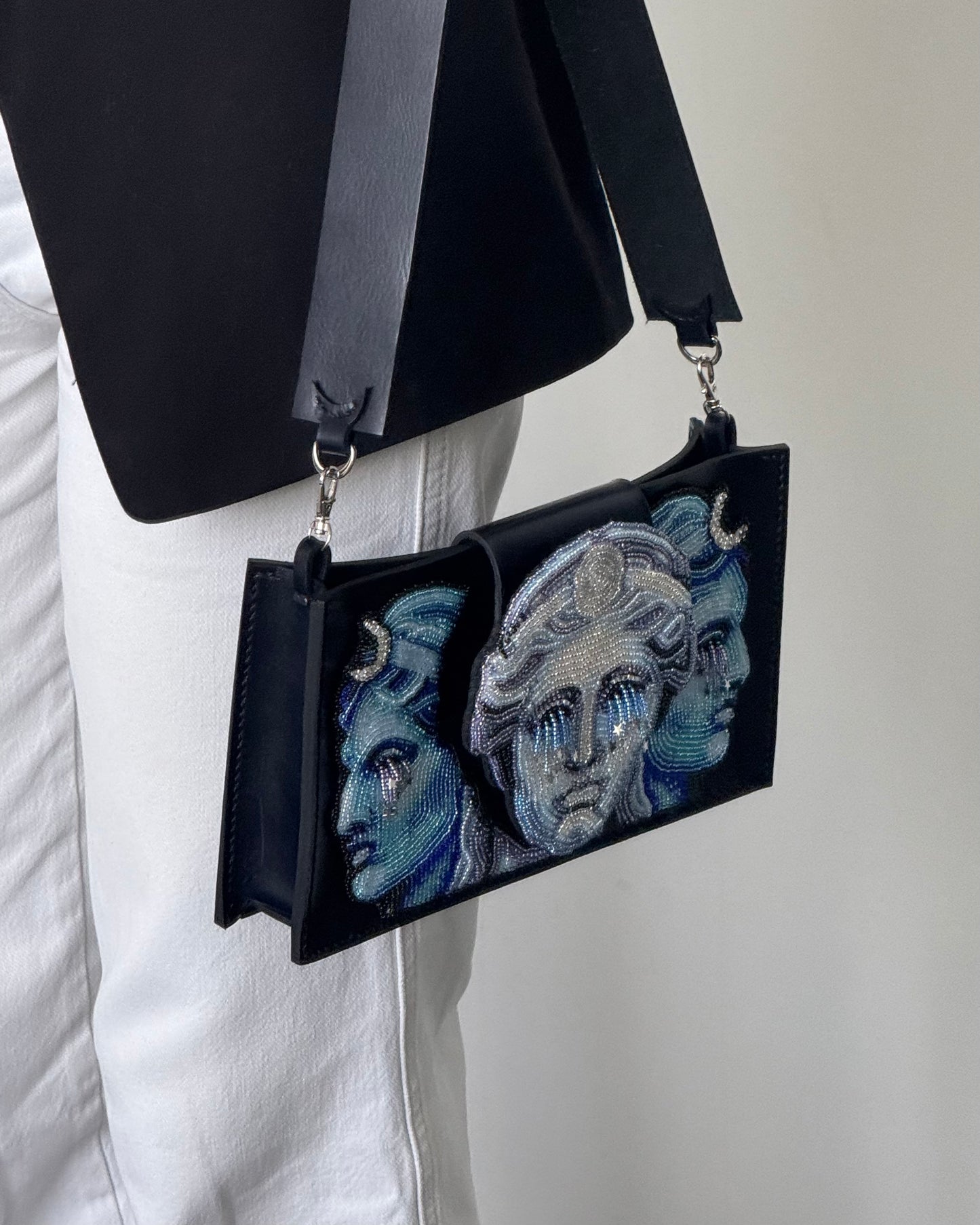 NO.13 Hecate’s Time Gate